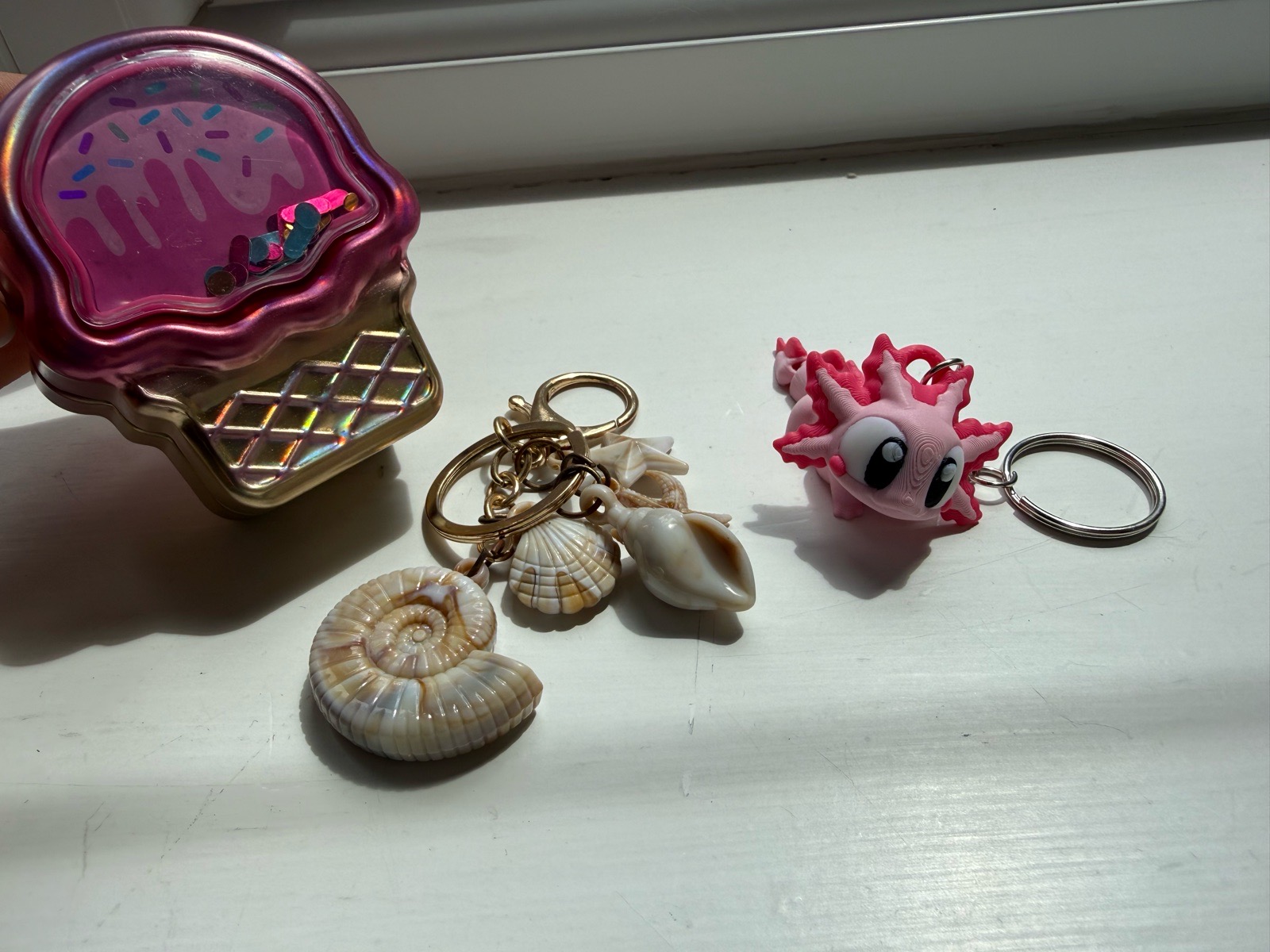 🚨 Used x2 Keyring Seashell & 3D Print Axolotl in Tin