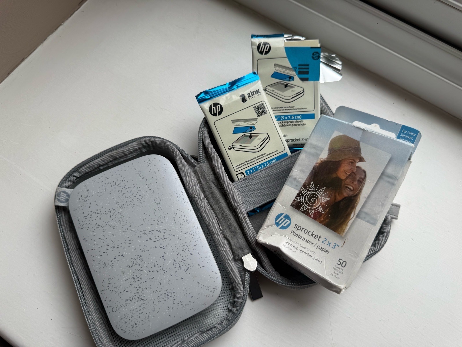 🚨Used Once HP Sprocket 2x3 Instant Photo Printer Bluetooth with Paper and Case