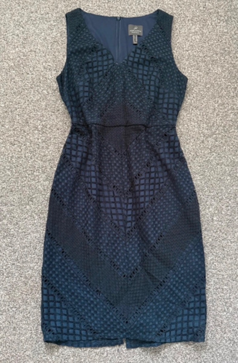 Adrianna papell shift dress in navy. In a size 12p (petite)