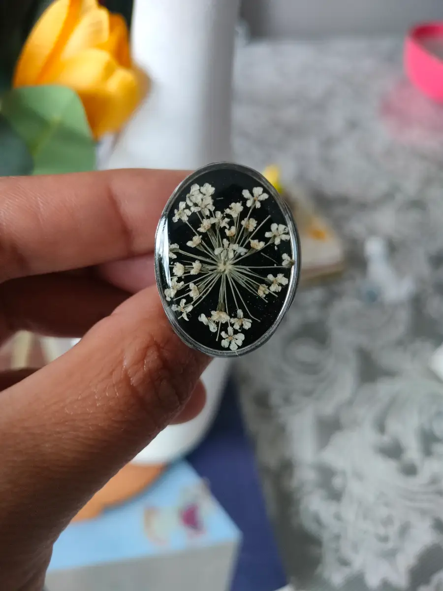 Pressed flower ting