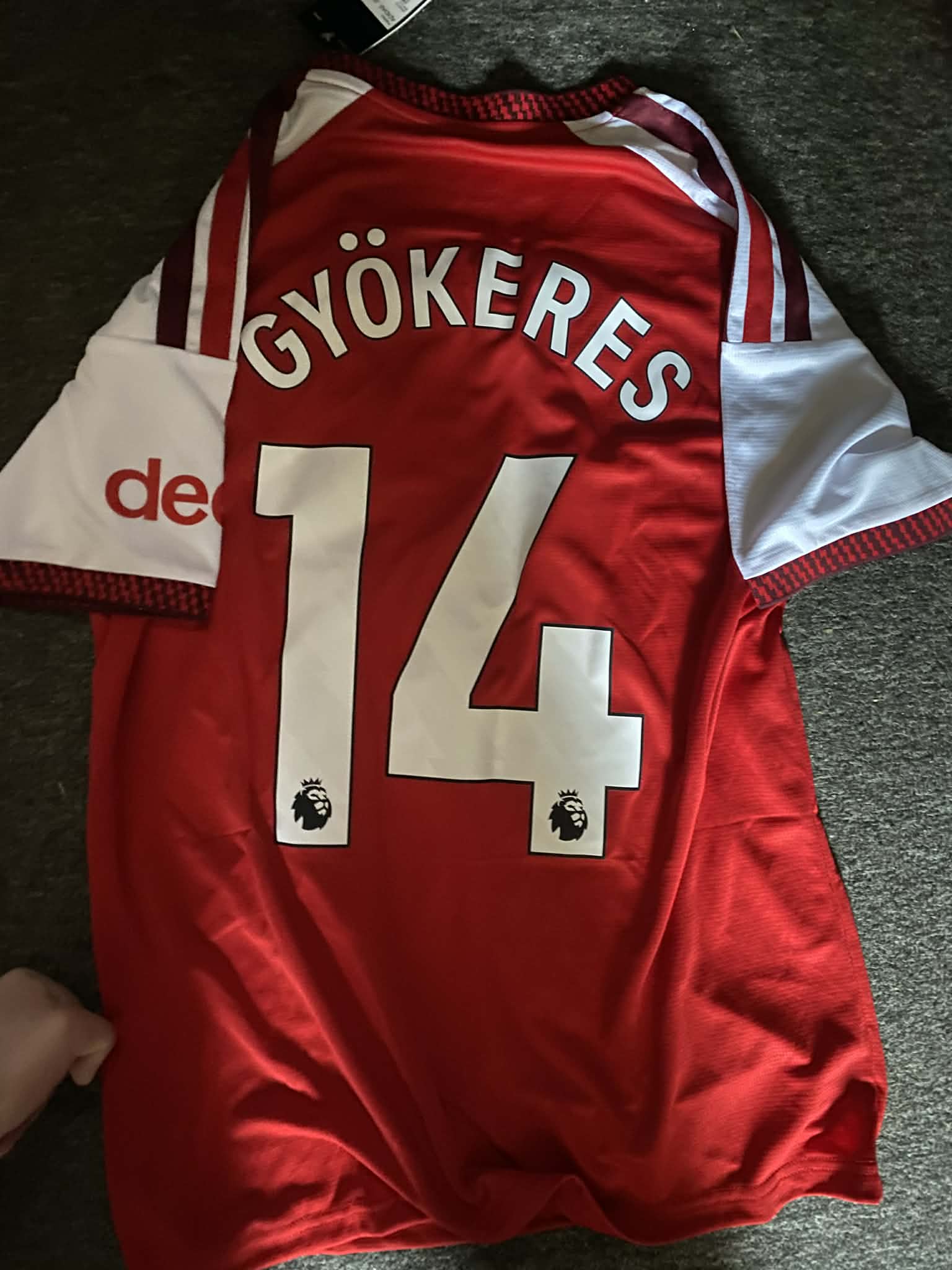Arsenal 26/27 home shirt Gyökeres