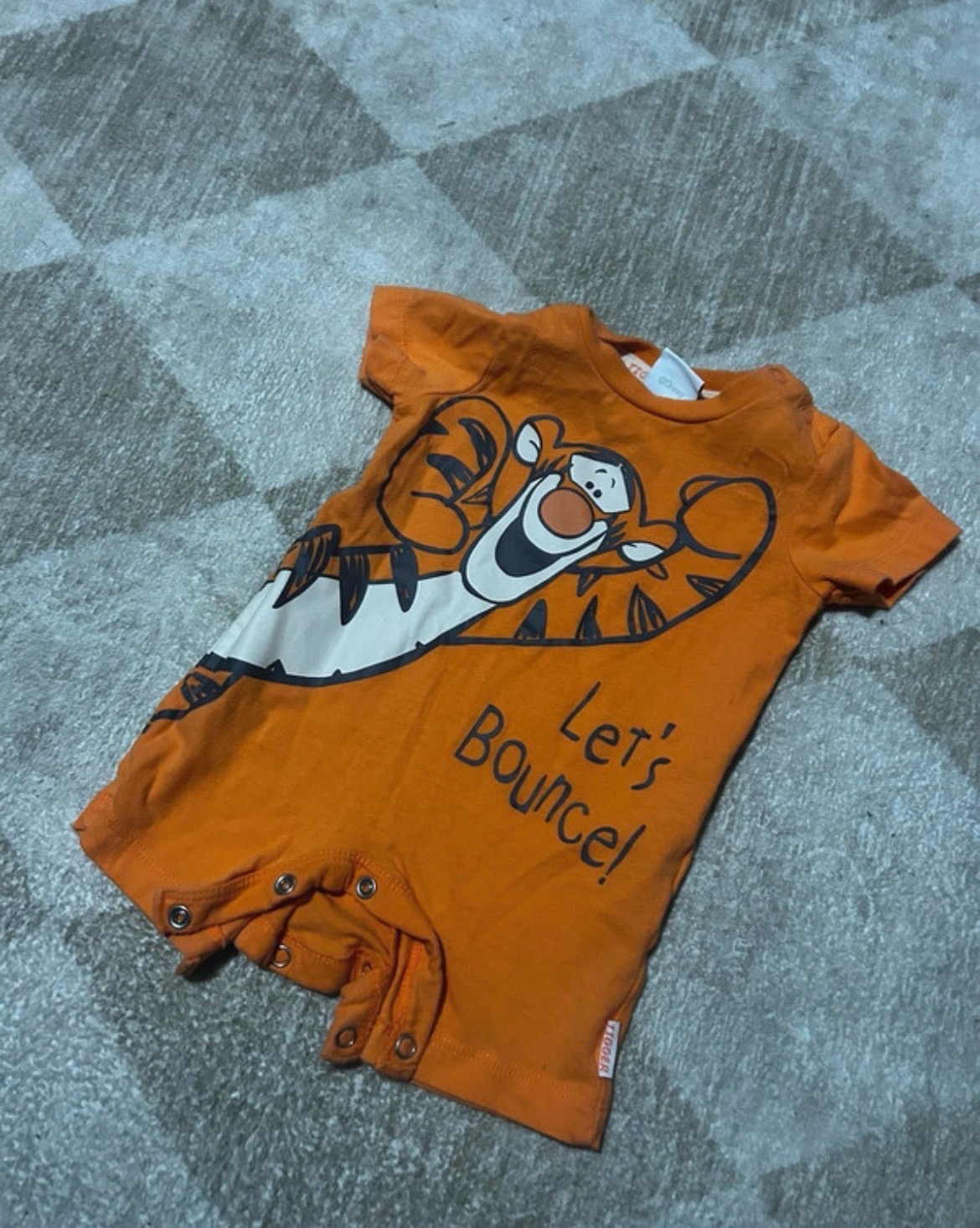 Baby boy age 0-3 months tigger romper