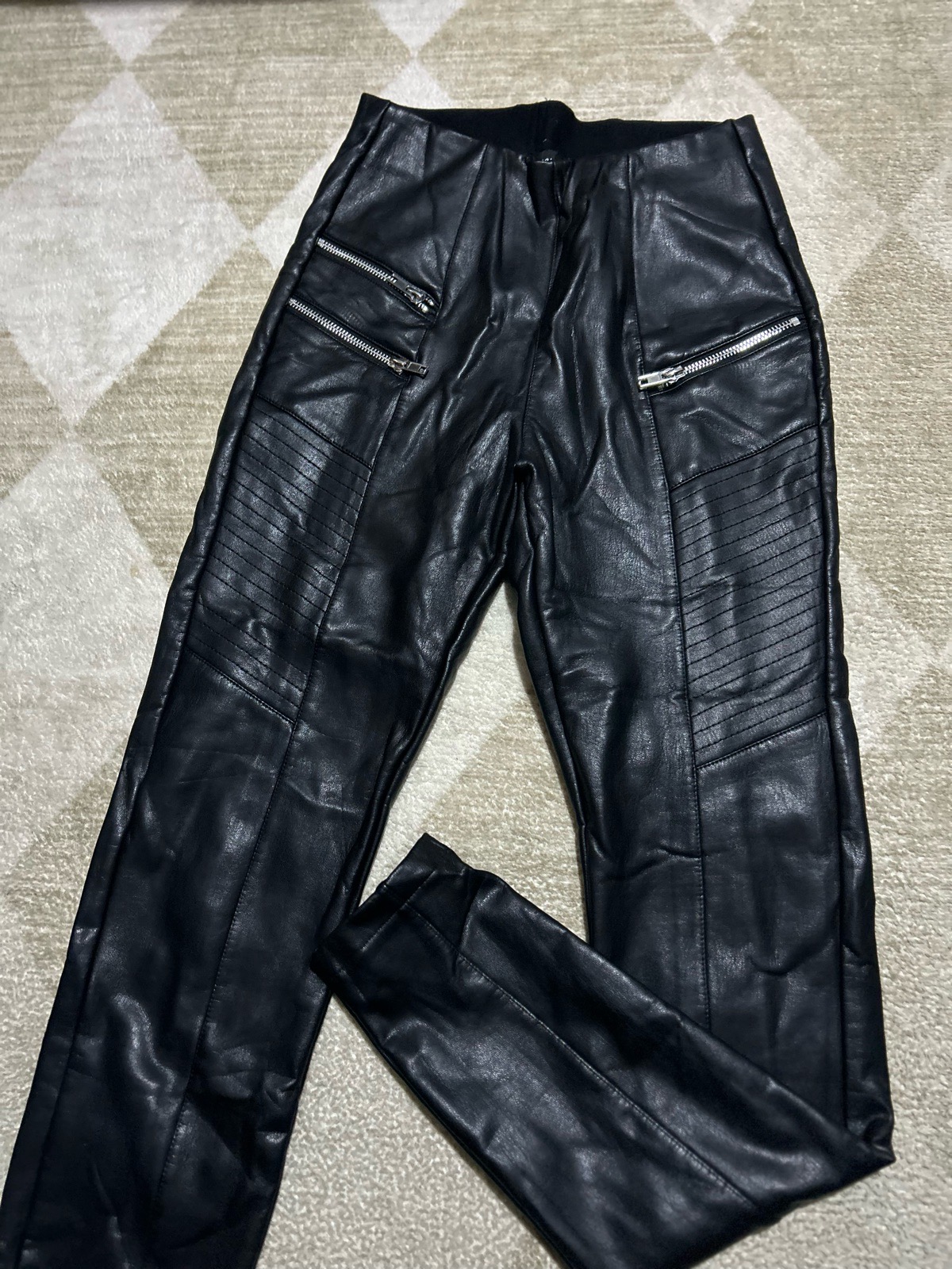 Size 8 lady’s faux leather leggings newlook