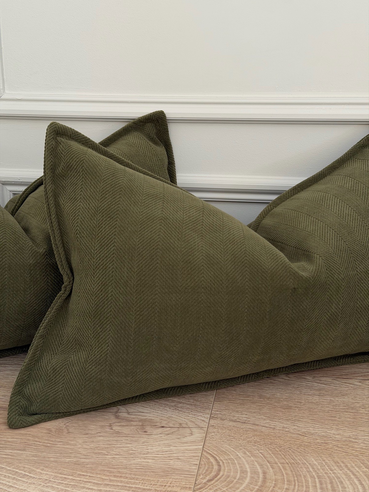 Set of 2 olive green cushion covers 30cm x 50cm