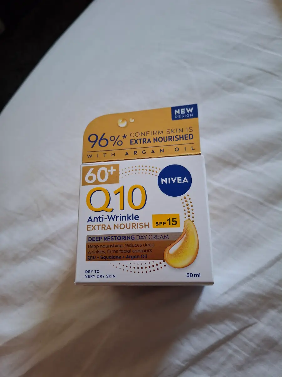 NIVEA Q10 ANTI- WRINKLE EXTRA NOURISH SPF15
