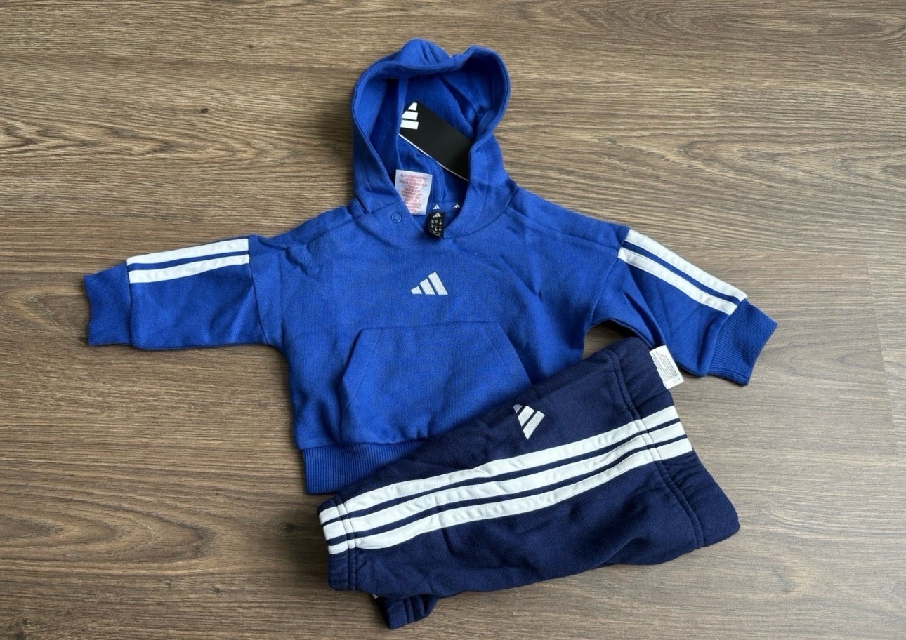 Babies adidas tracksuit 0-3 months
