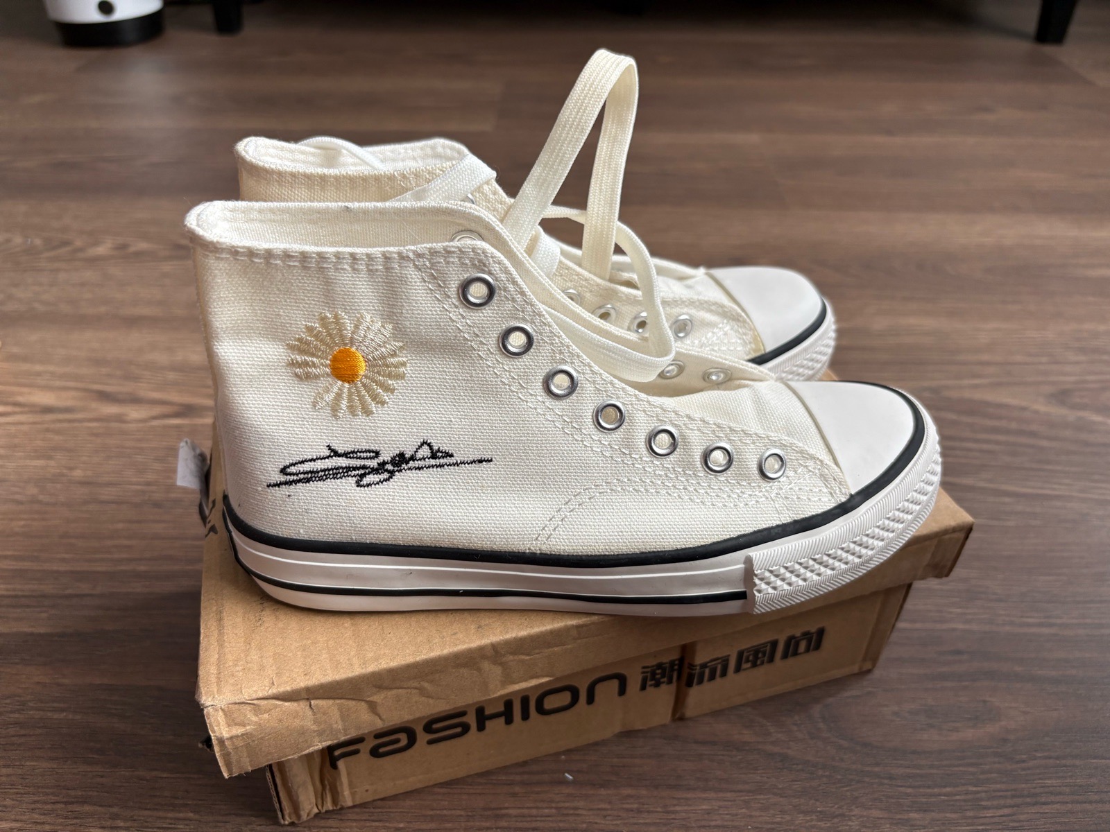 Off White Canvas Hitop trainers uk size 3.5