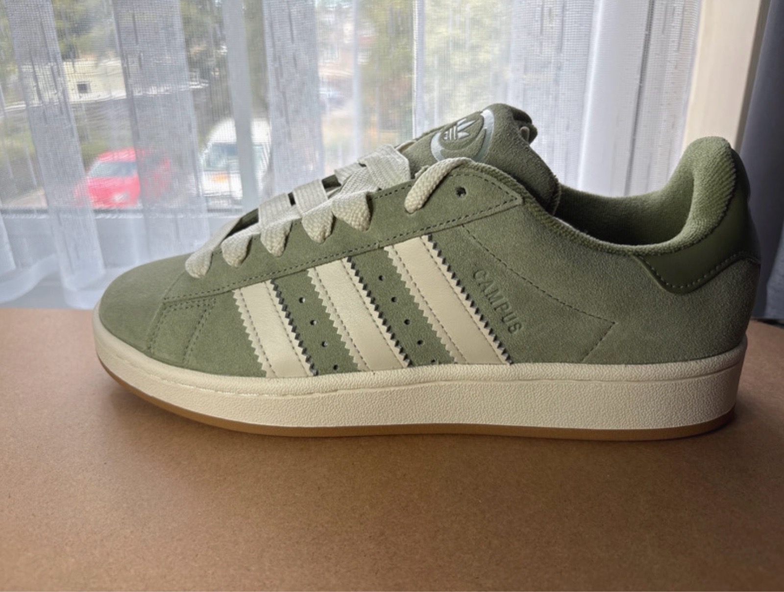 Adidas Campus 00’s Uo size 9