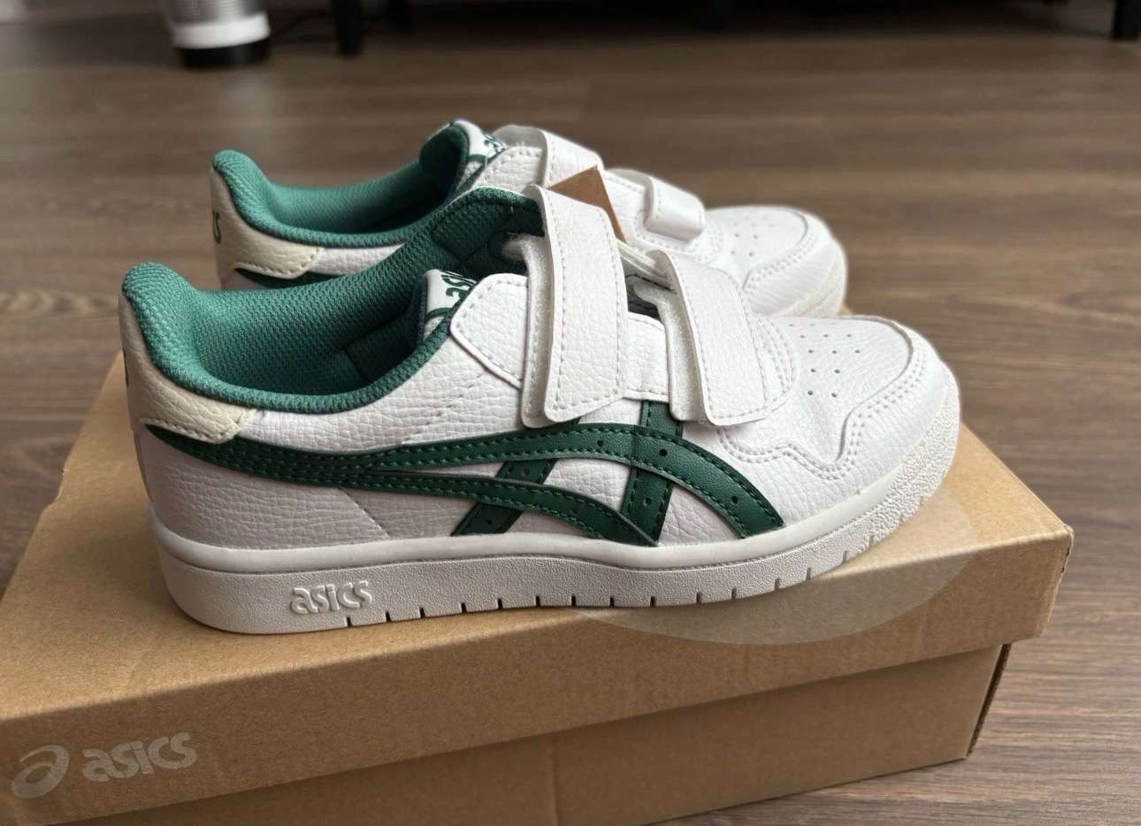 Asics Japan S PS uk size 1.5