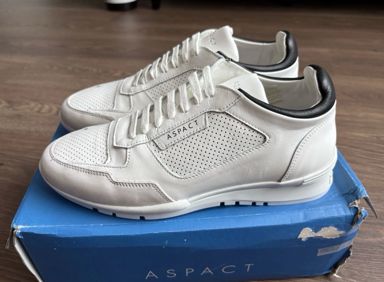 Aspact Boston triple white Uk size 7