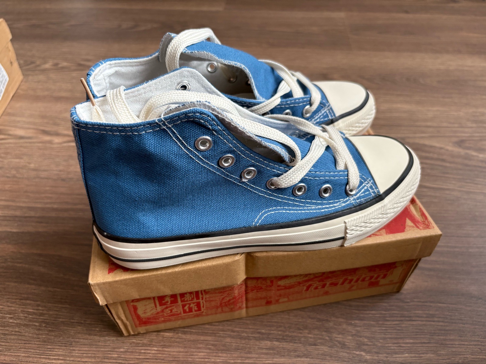 Blue Canvas hitop trainers uk size 6