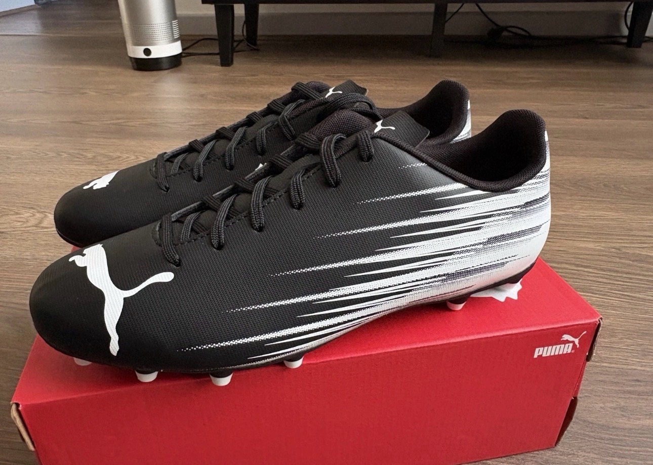 Puma Attacanto football boots ukSize 10