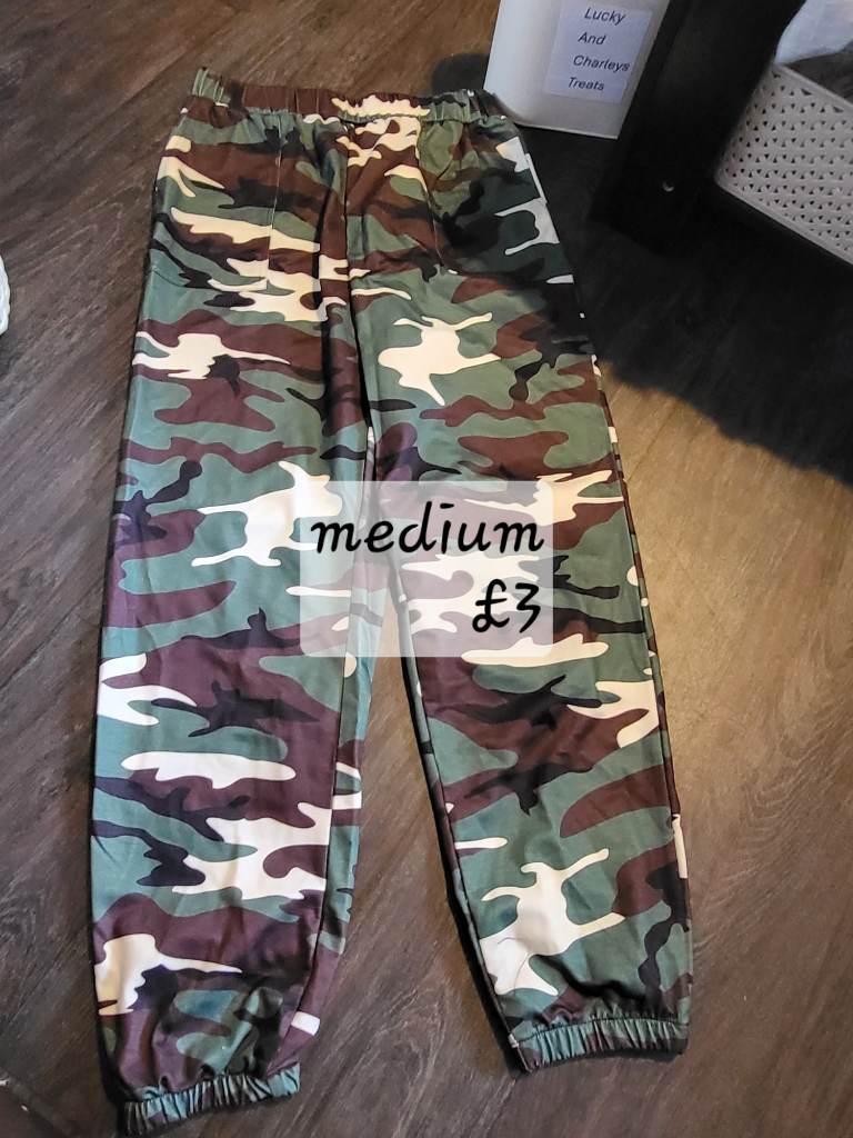 Ladies camo trousers