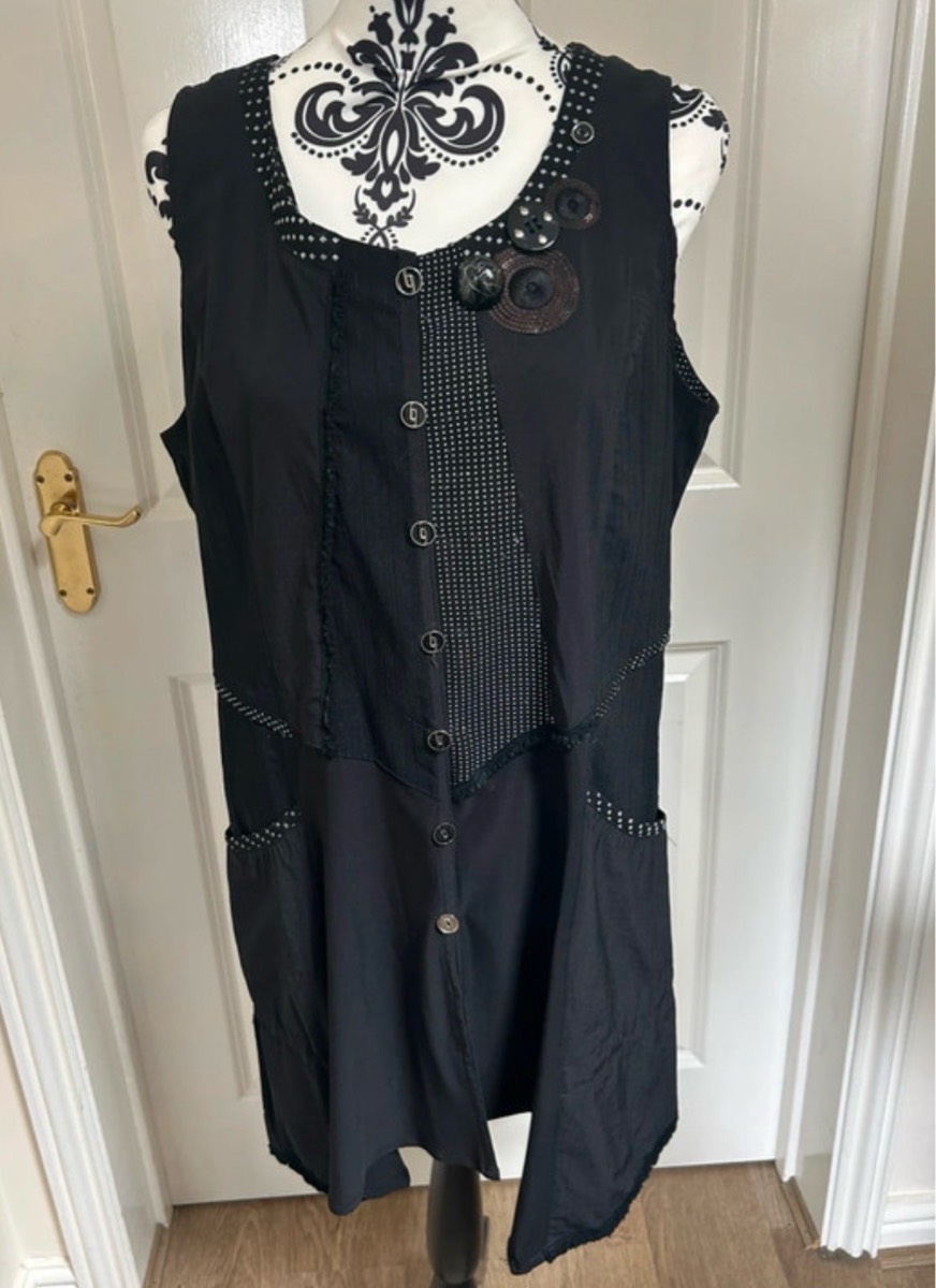 Vintage Be The Queen Waistcoat / Tunic top