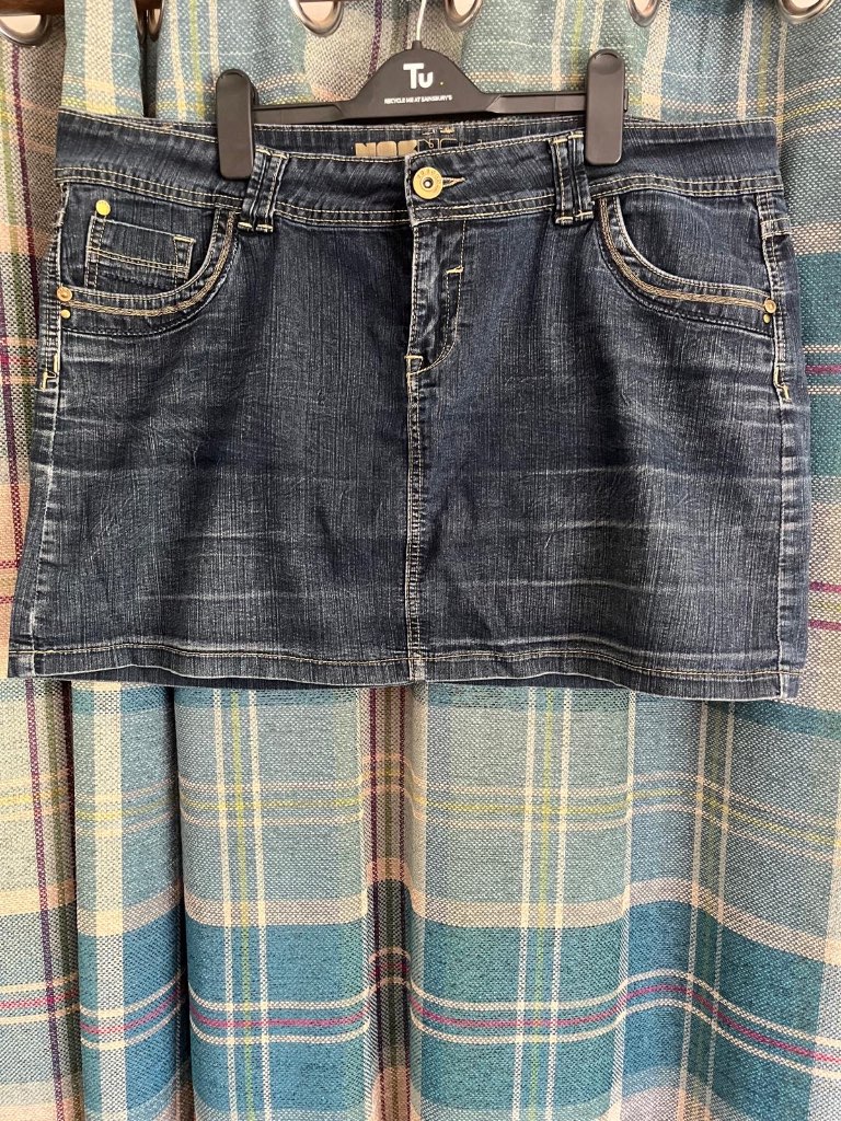 YESYES Mini Dark Wash Denim Mini Skirt – UK 18