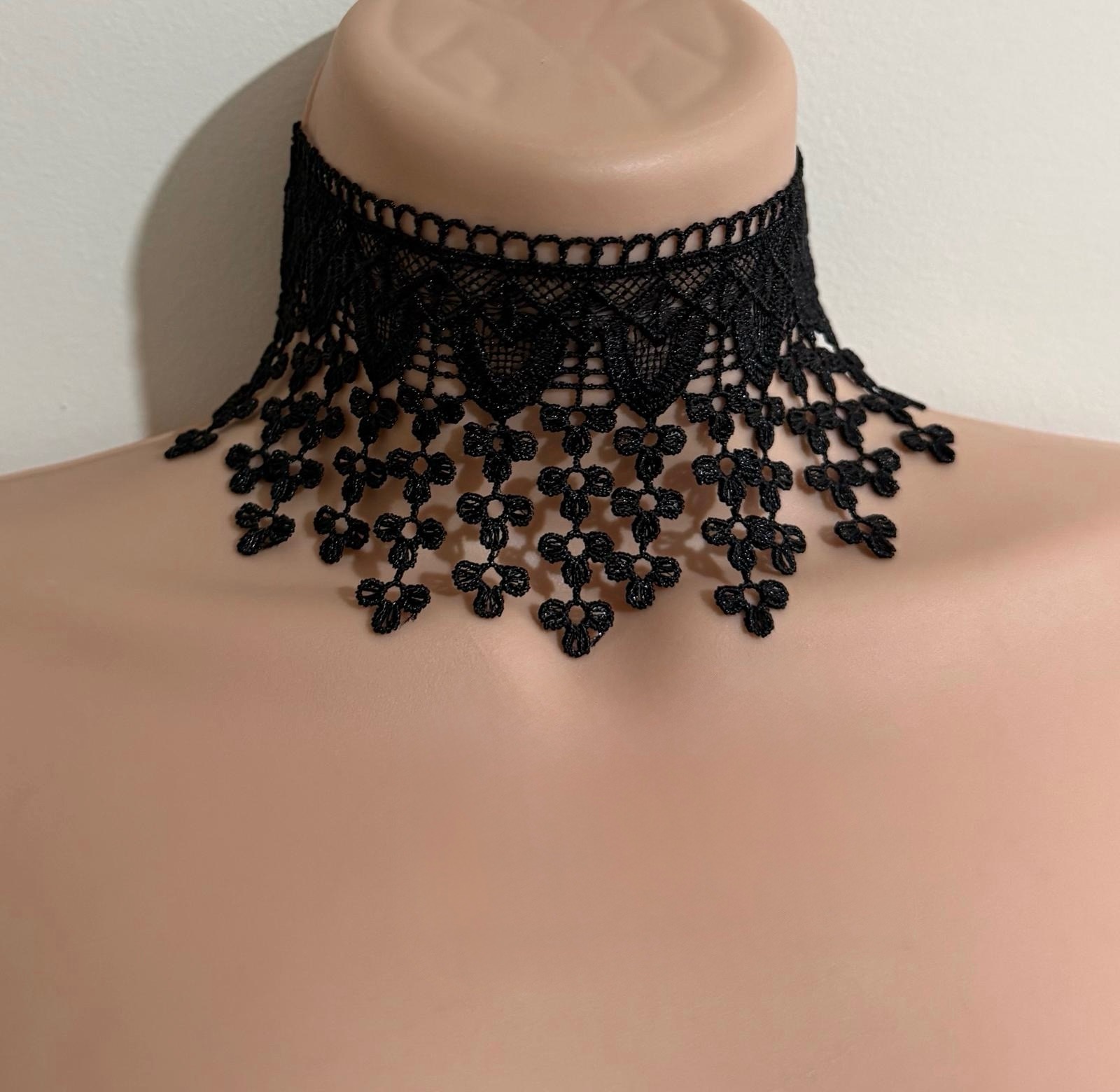 Ladies Girls readymade embroidered lace Dangling fringe tussle choker necklace