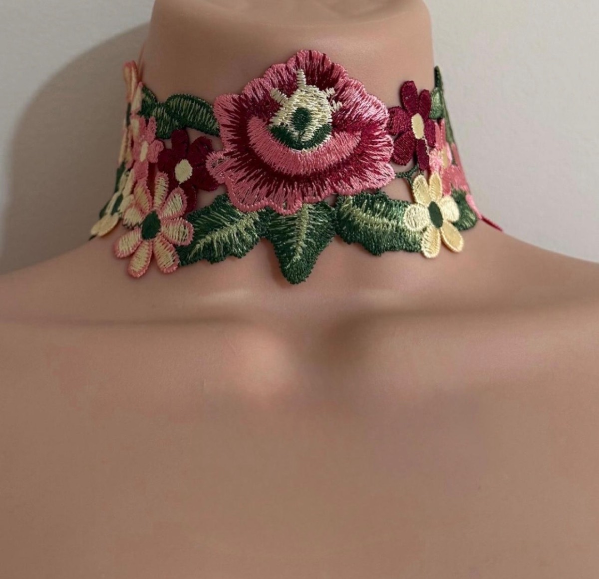 Fashion Jewellery ladies girls embroidered floral lace choker necklace brand new