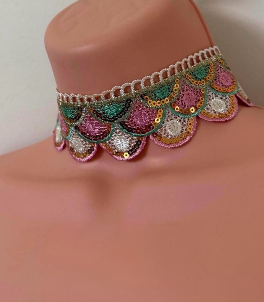 Ladies girls embroidered sequins lace choker necklace brand new