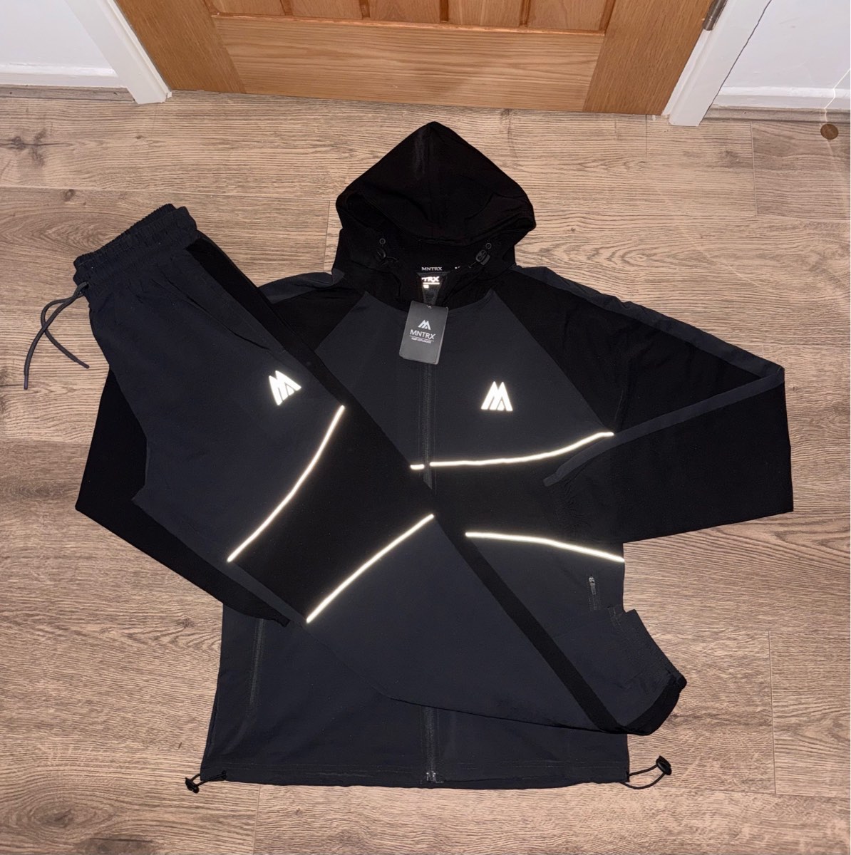 Mntrx men’s reflective tracksuit size L