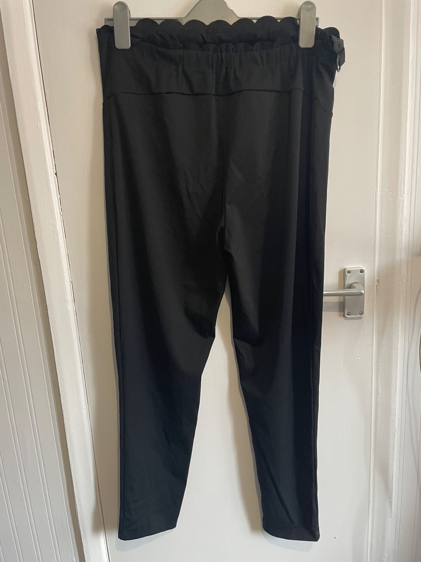 ladies Shein stretchy leggings from shein - size xl