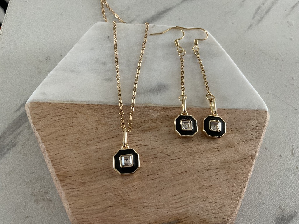 Pretty Black Enamel & Crystal Pendant & Earring Set