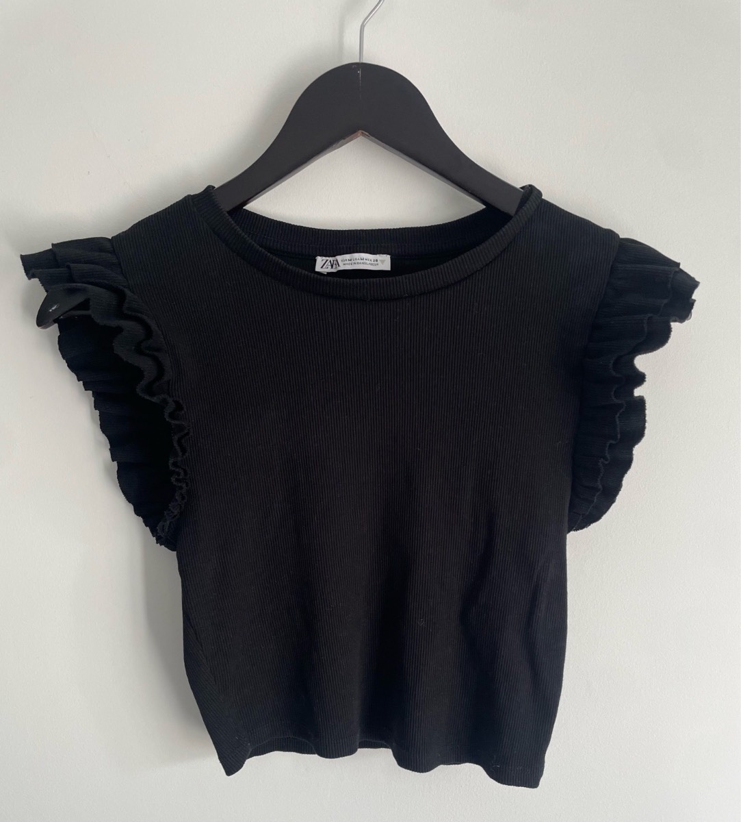 Zara Black Ruffle Sleeved Top Size Medium