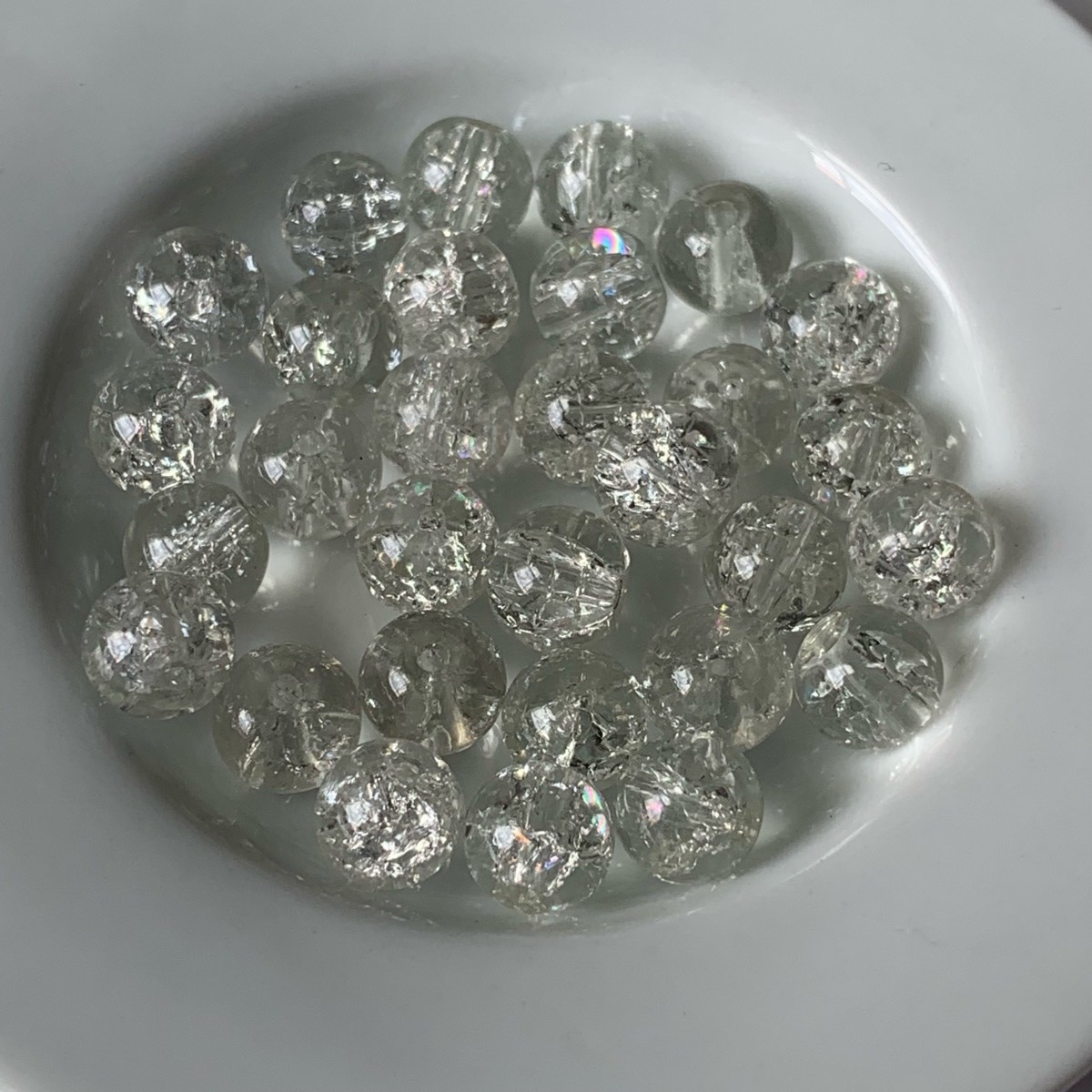 8mm - 30 clear crackled glass beads