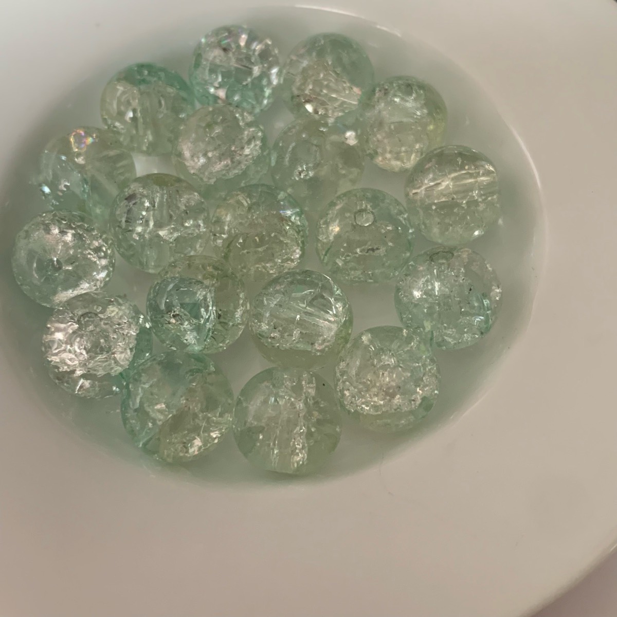 19 green & clear crackled glass beads 10.2mm
