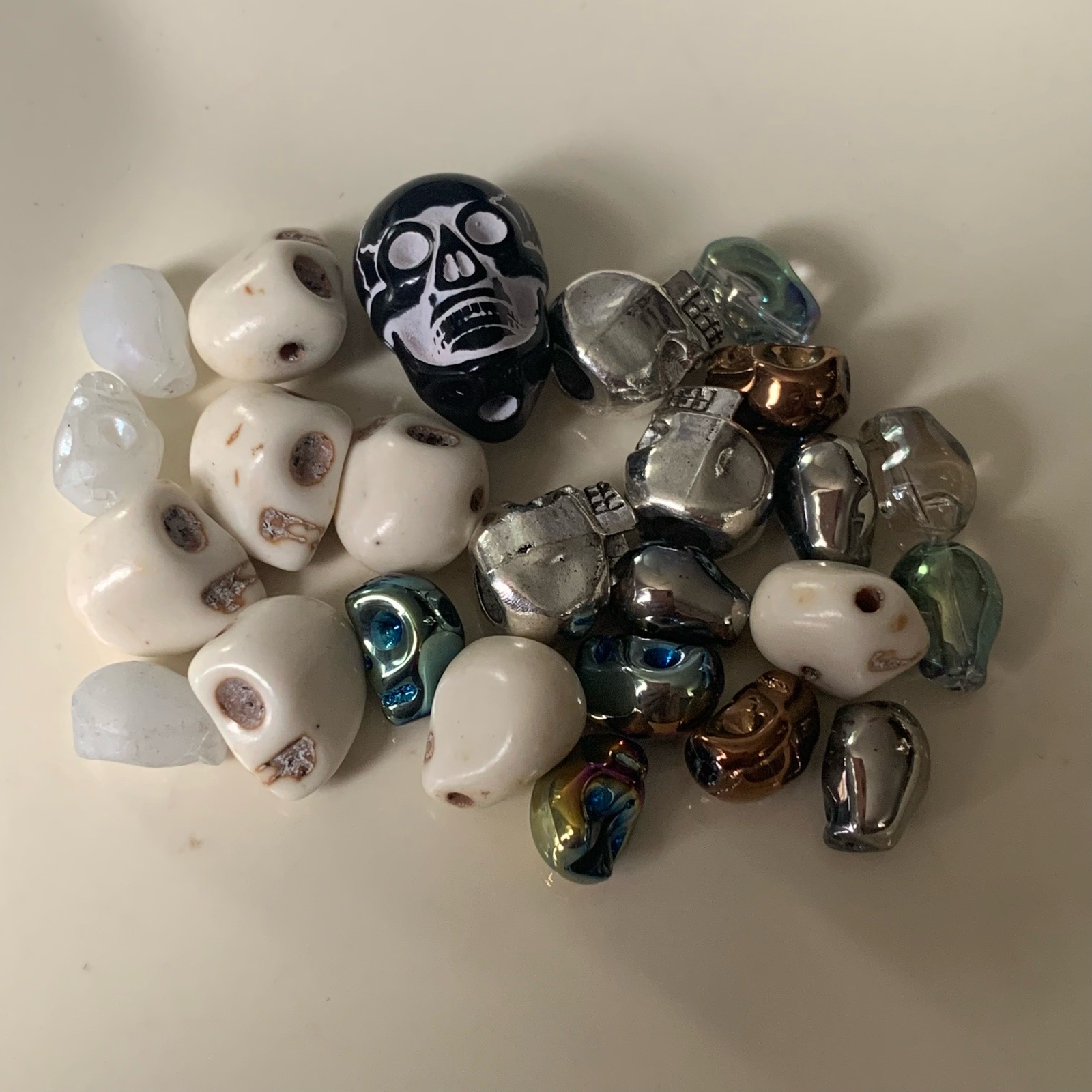 25 mixed skull beads Halloween beads