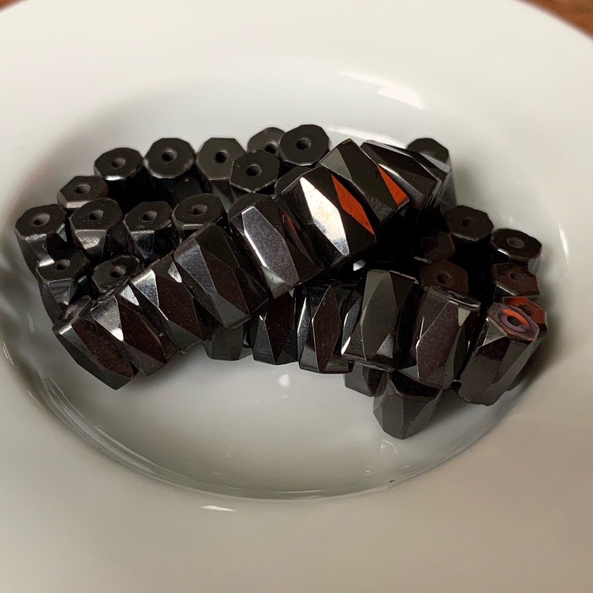 50 Magnetic Hematite Stone Faceted Tube Beads 7.7 X 5mm for Jewellery Making