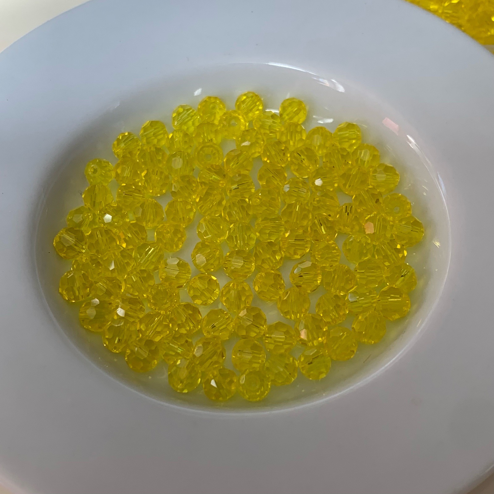 102 yellow faceted crystal beads 3.9mm