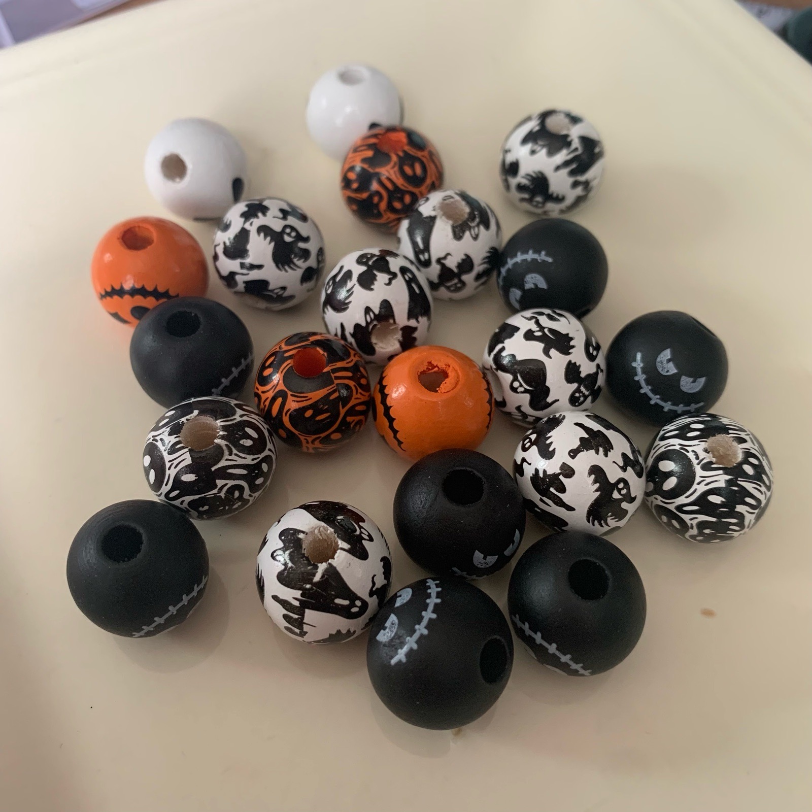 22 Mixed Halloween Wooden Beads Ghosts Pumpkins Scary Faces For Crafts