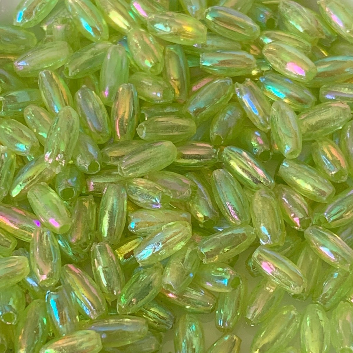 200 + Green rice beads oval beads 6.1 x 2.7mm for jewellery making crafting