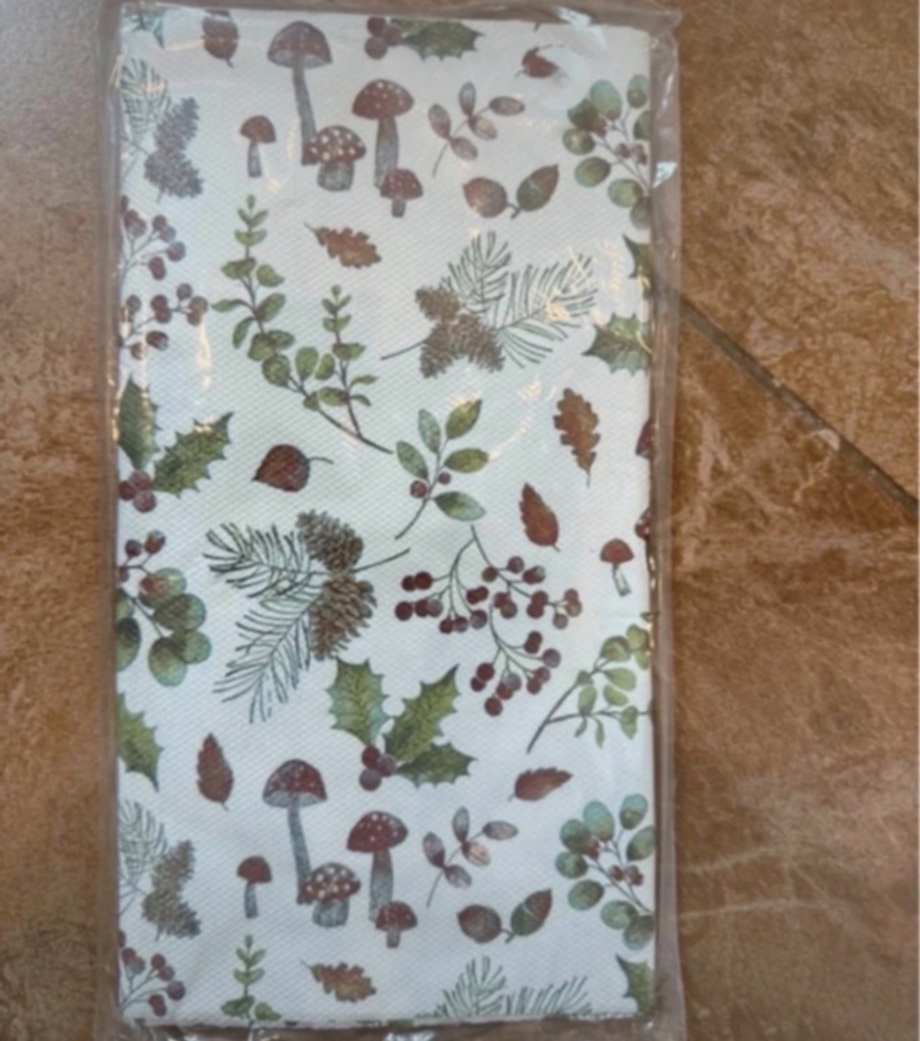 Single use table cloth