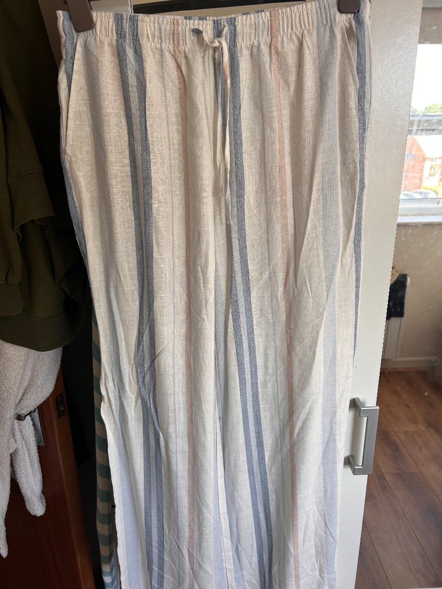 Stradivarius linen trousers