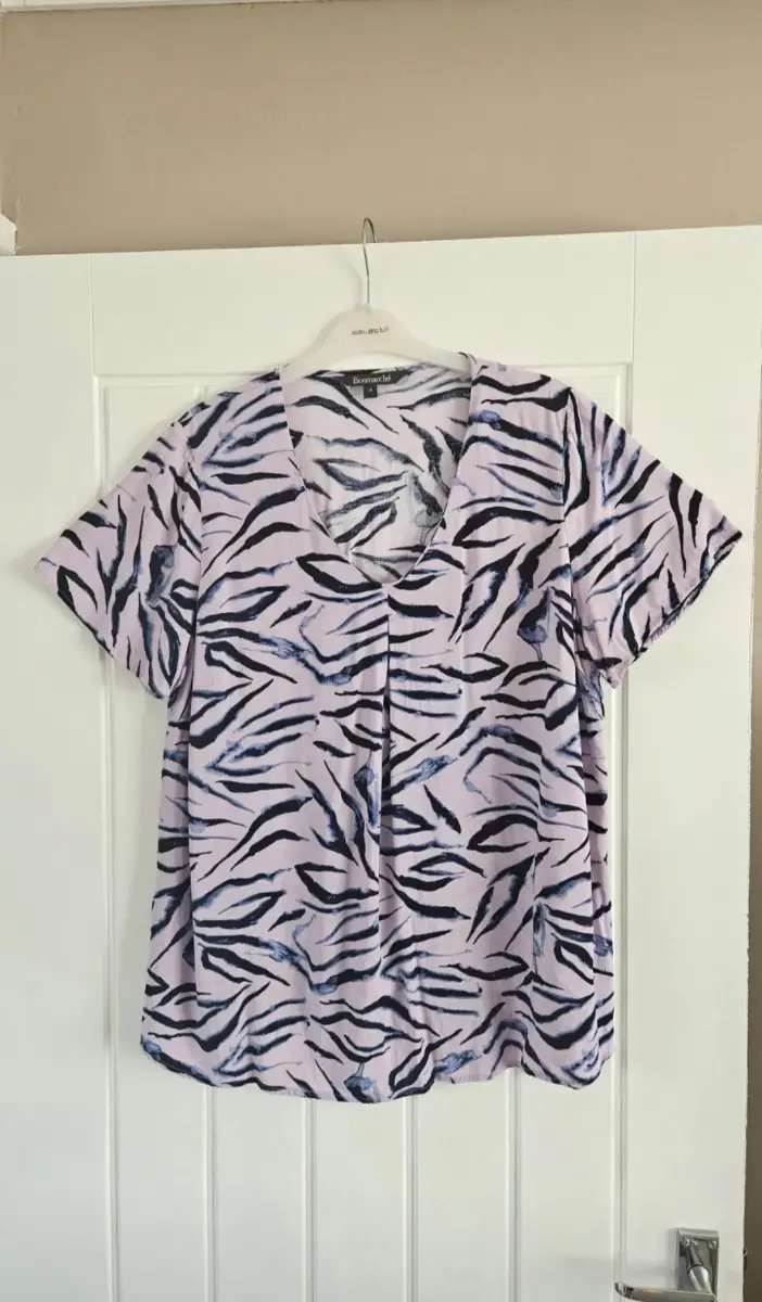 Bonmarche Pink Navy Zebra Print V Neck Blouse Short Sleeve size 14