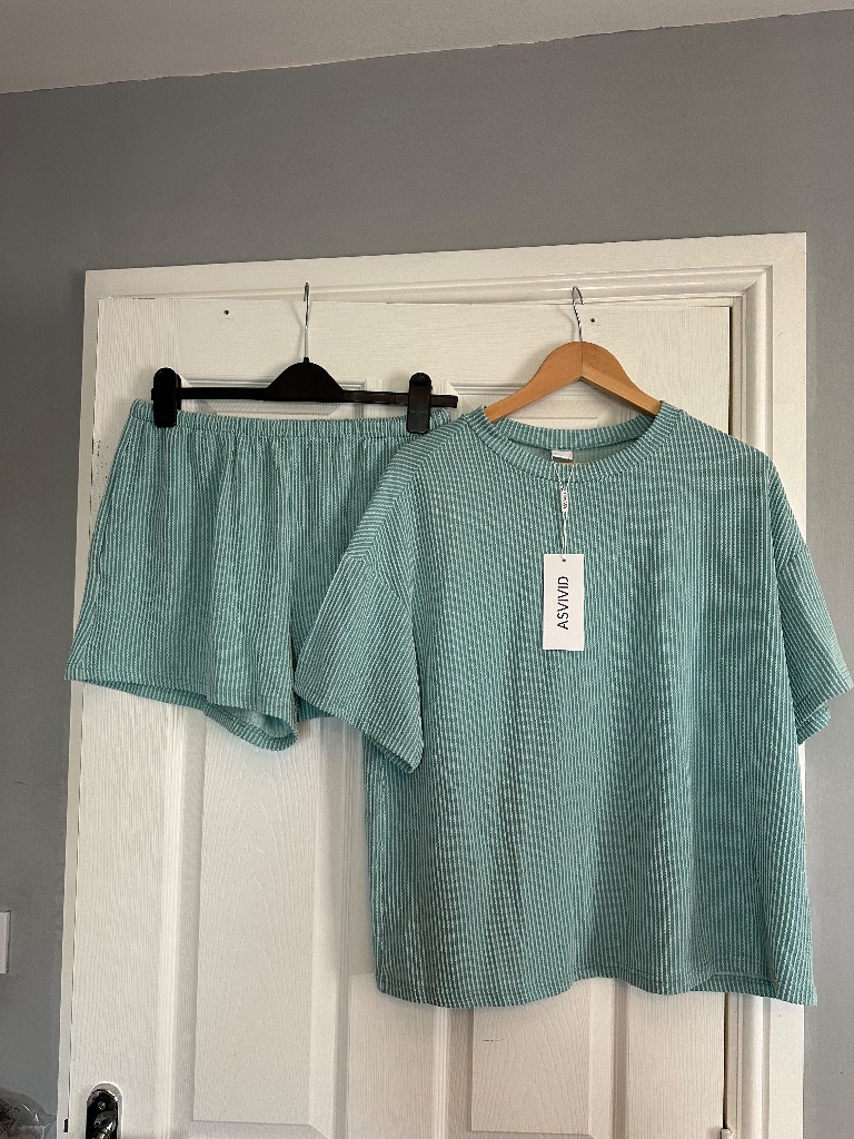 Asvivid viral women’s summer co ord set size medium
