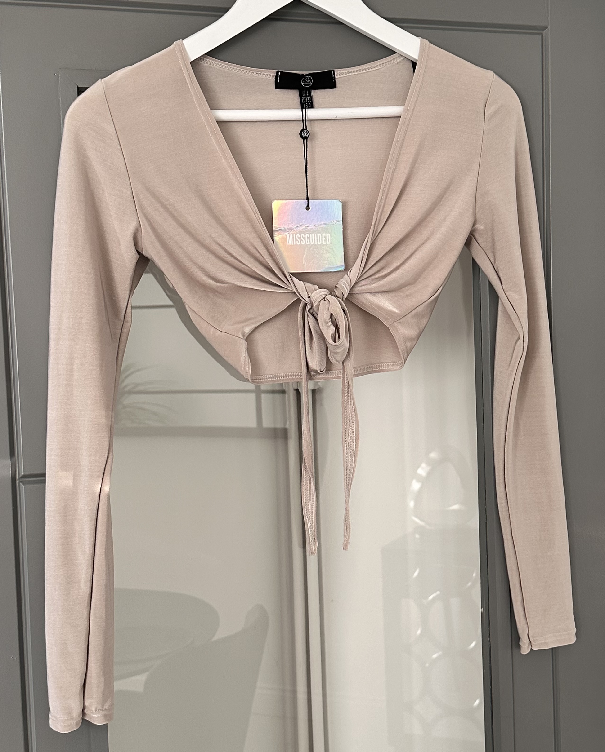 Missguided crop top size 4 BNWT