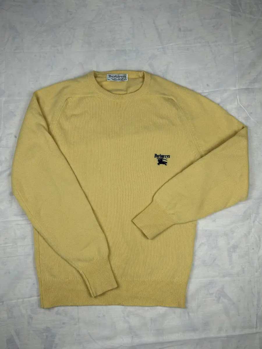 Vintage Burberrys 100% Pure Lambswool Yellow Sweater Made in Scotland