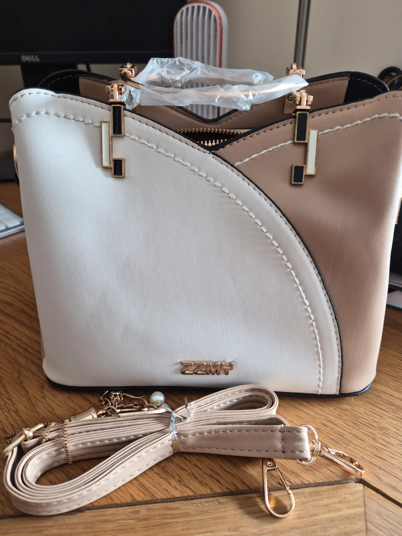 New ladies handbag