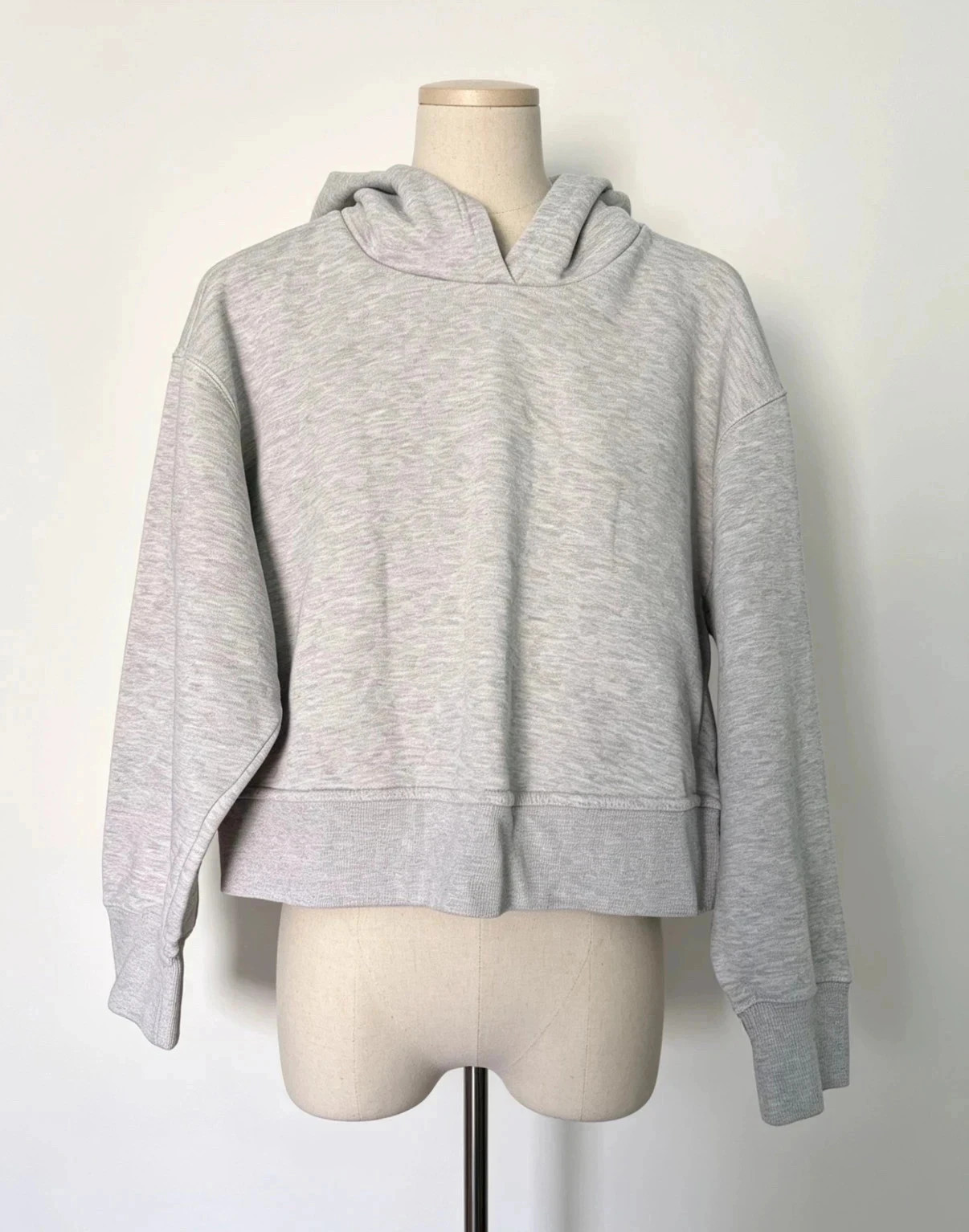 ZARA Light Grey Cropped Relaxed Hoodie · Size M UK 10‑12 · Soft Fleece