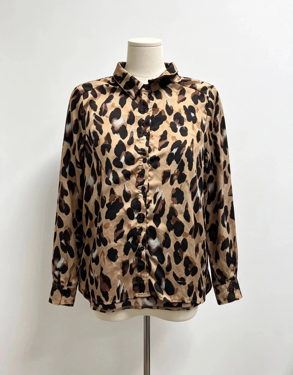 Missguided Leopard Print Satin Shirt UK 12 Long Sleeve Button‑Down Blouse