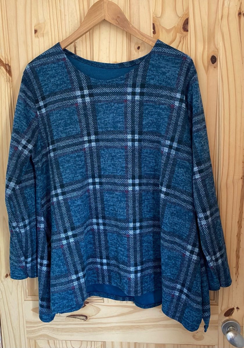 No label size approx 14/16 3/4 length sleeves round neck blue yellow check pattern