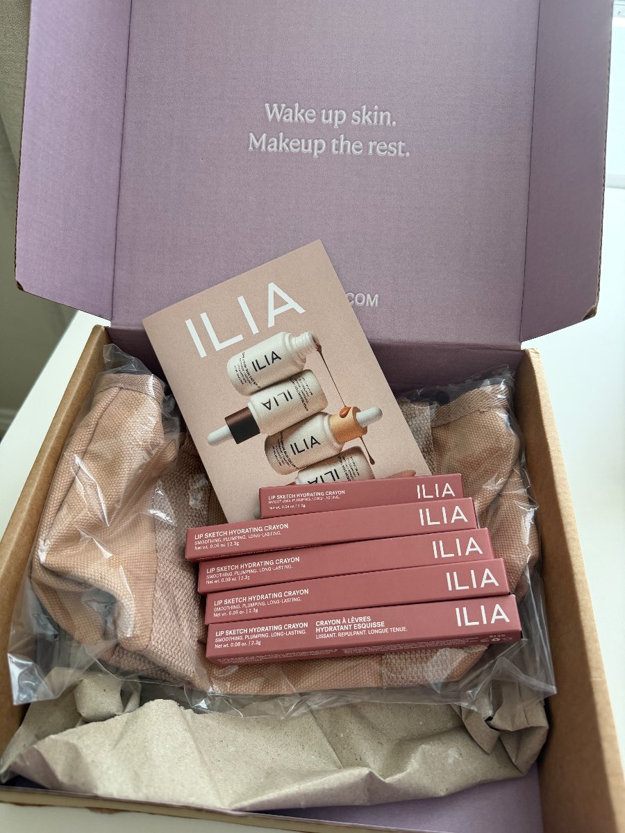 Ilia lip sketch hydrating crayons