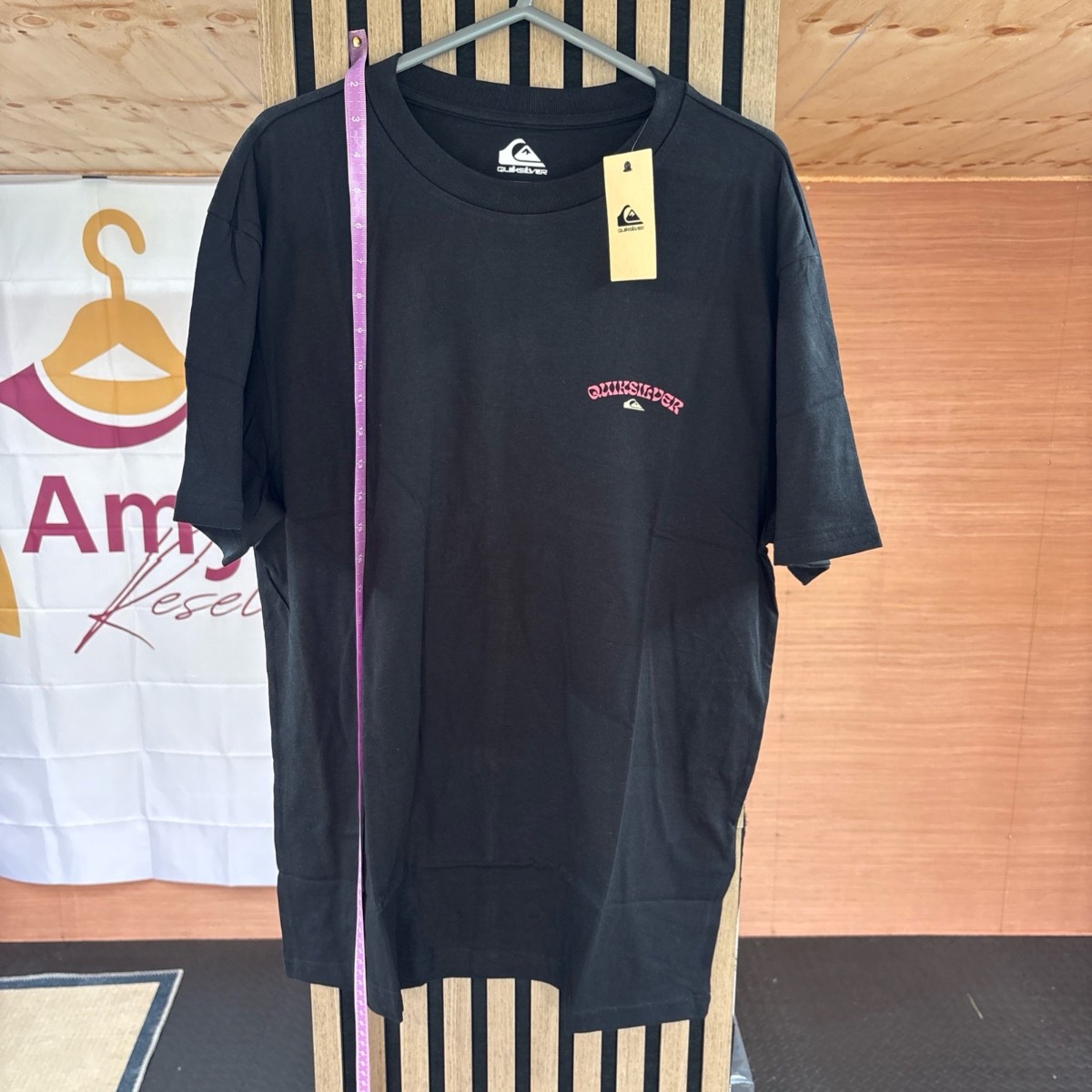 Quiksilver Black Colorway T-Shirt With Chest & Back Graphics size XL