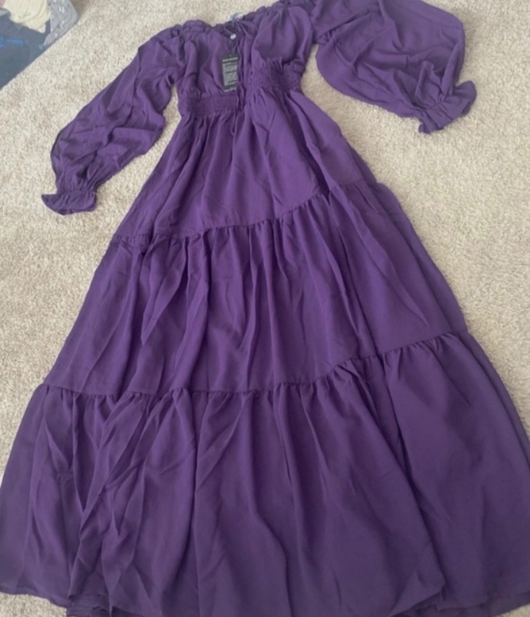 Size 10 Scarlet darkness medieval maxi dress slit sleeves renaissance purple