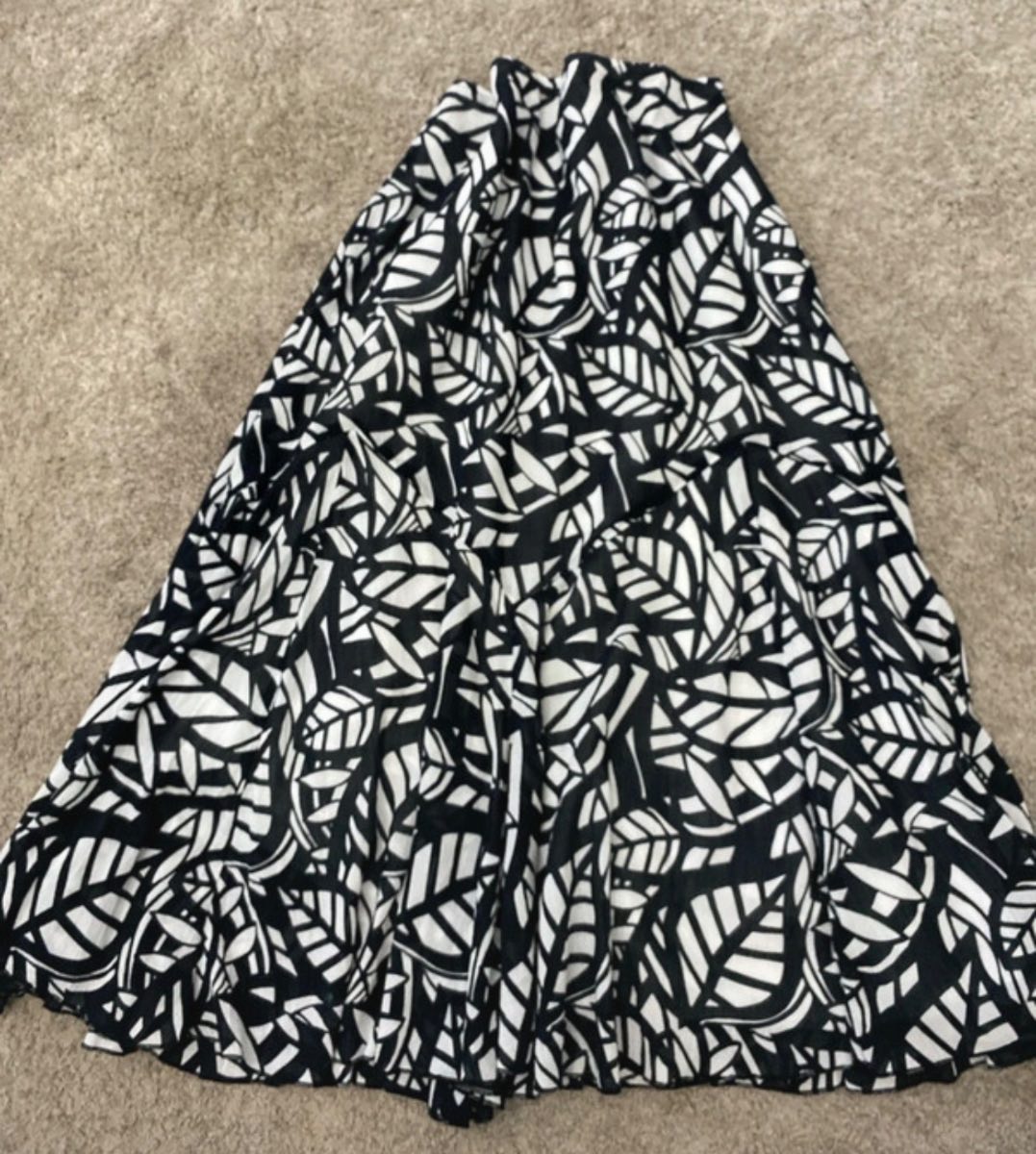 Cotton Per una maxi skirt 14 black white spotless cost £40