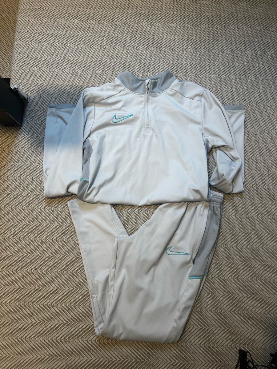Nike DriFit Tracksuit - Men’s