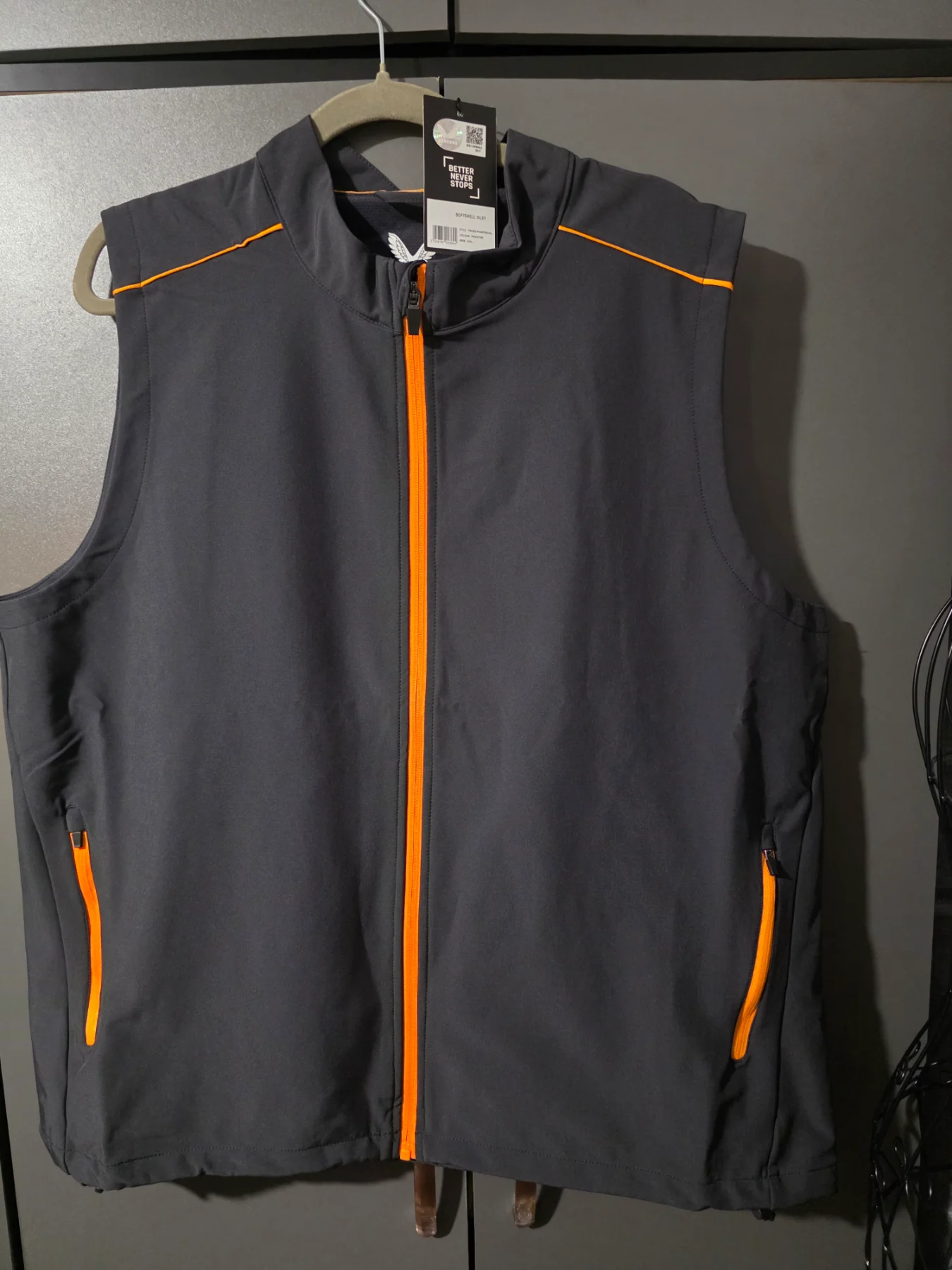 NWT Castore Softshell Gilet Bodywarmer Phantom Charcoal Orange Size XXL