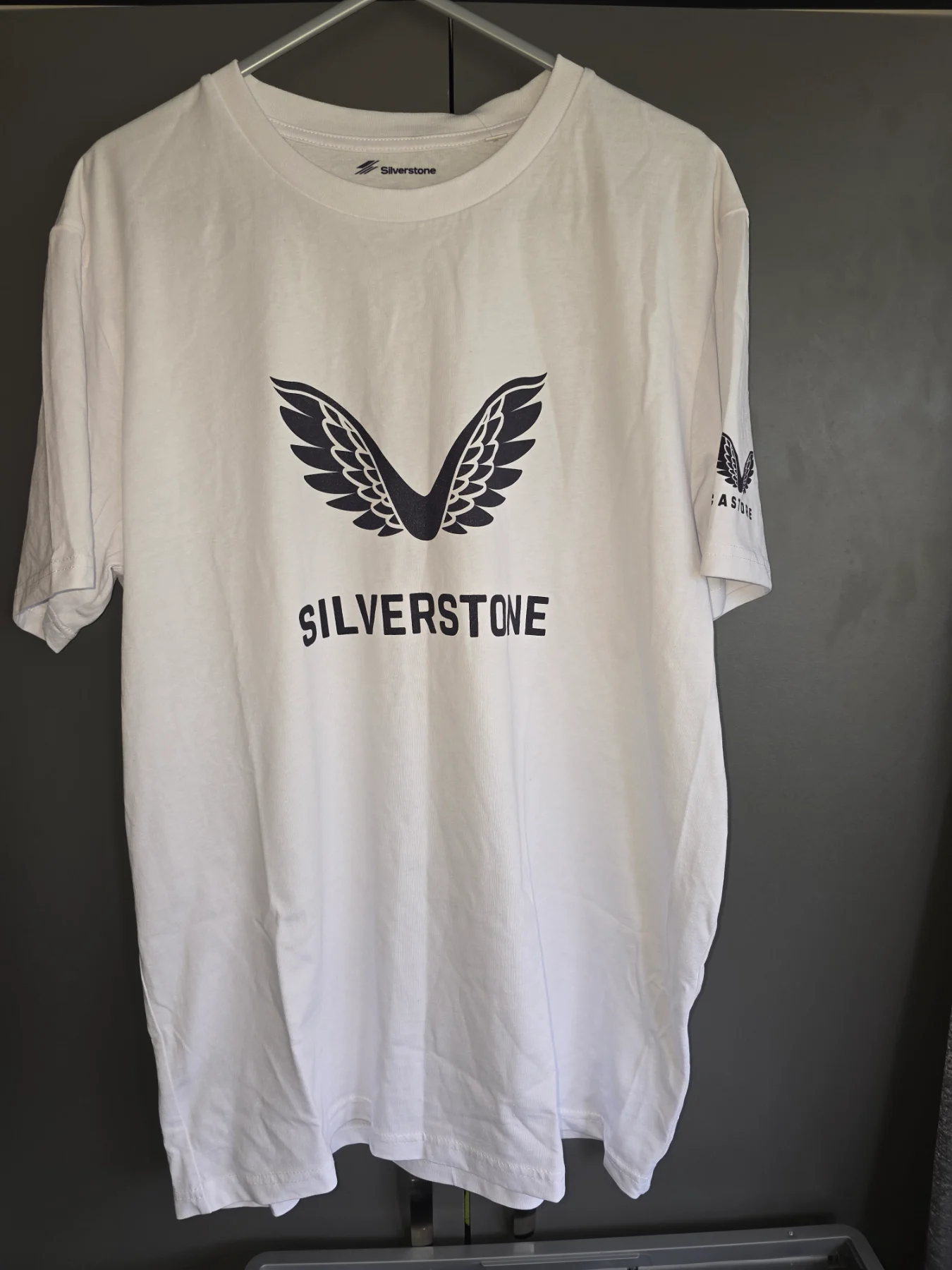 NWT Castore Official Silverstone Circuit T-Shirt Snow White Size L